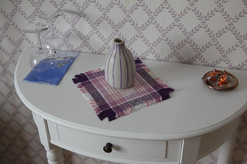 Sandgrund Lars Lerin yakınındaki en iyi oteller hangileri? Karlstad Oda fotoğraf